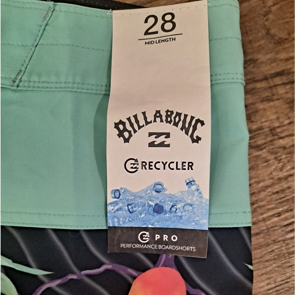 Billabong 4-Way Performance Stretch Tribong Pro Boardshort NWT Men’s Size 28 - Picture 3 of 6